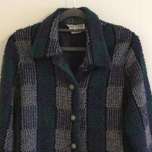 Fine Line Cropped Blazer - Picture 2 of 6